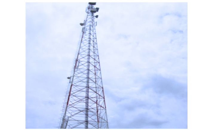  Image iravaux d’érection de pylône